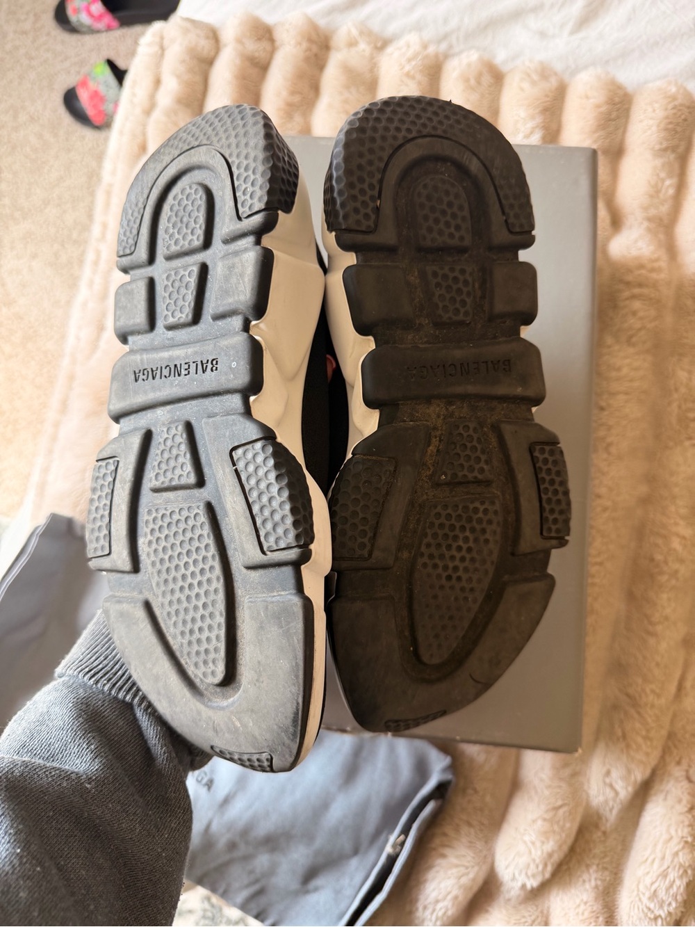 Balenciaga Black Speed Runners - Picture 6 of 7